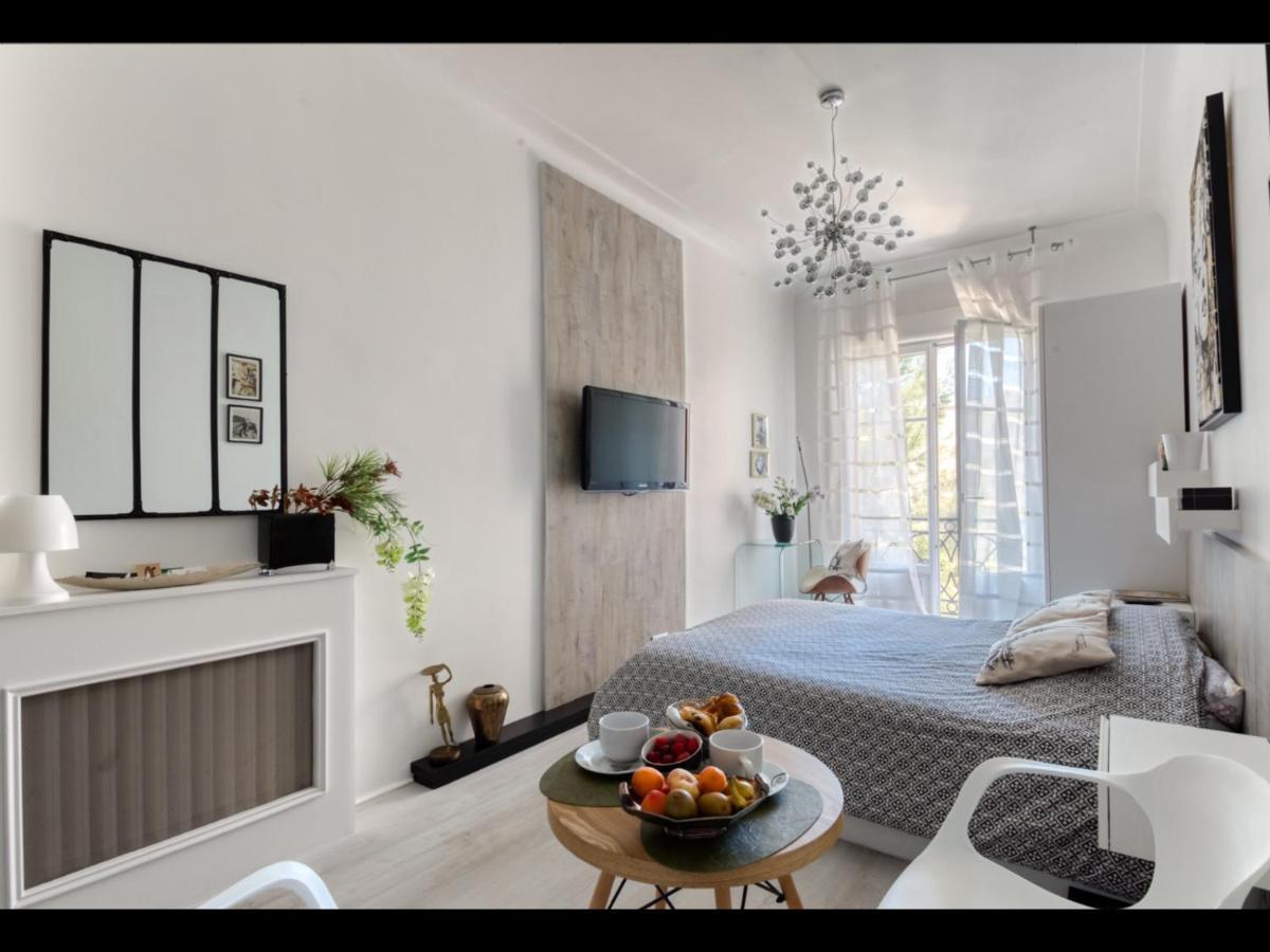 La Croisette - Superbe Studio Au Mythique Palais Miramar Cannes Exterior photo